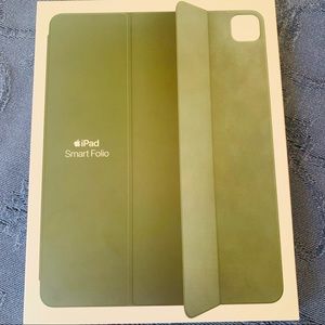 iPad Pro Smart Folio 3rd & 4th gen BNIB
